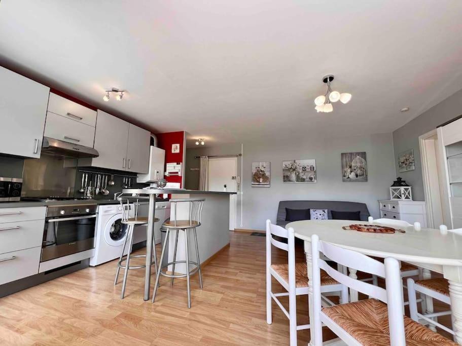 Appartement Sur Le Port. Grandcamp-Maisy Exterior foto